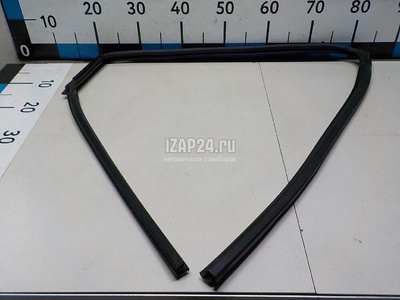 823314EA3A Уплотнитель стекла двери Nissan Qashqai (J11) 2014