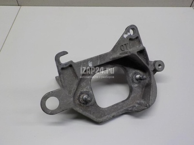 112221641R Кронштейн опоры двигателя Nissan Qashqai (J11) 2014