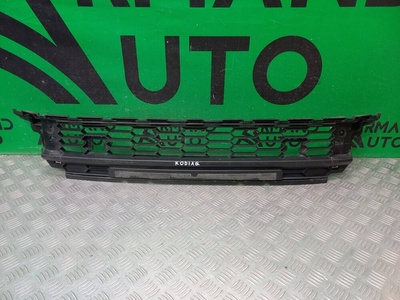 565853677E9B9 Решетка бампера Skoda Kodiaq 1 2016-нв , 565853677E