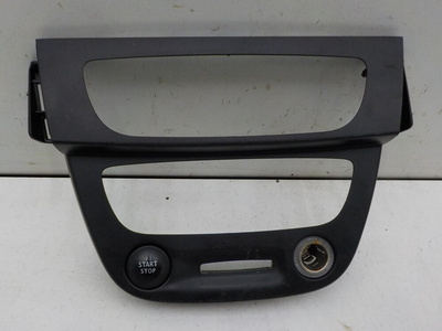 682605518R Облицовка торпедо Renault Fluence 2012-2016