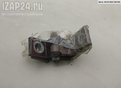 6Y0831412D Петля двери передней правой Skoda Octavia mk2 (A5) 2011 , 6Y0831402D