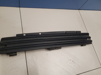 98013902XT Решётка в бампер центральная Citroen C4 2010-