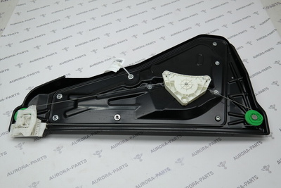 LR013870 Стеклоподъемник двери задней RH Land Rover Range Rover Sport L320 2005