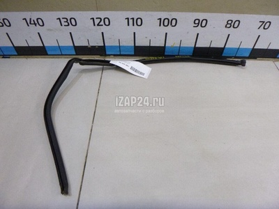 828379451R Уплотнитель двери Renault Kaptur 2016