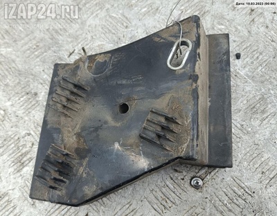 4D0807572 Кронштейн бампера заднего R Audi A8 D2 (1994-2002) 1995