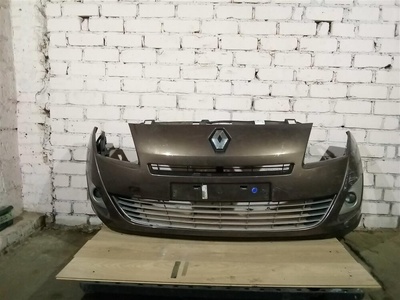 620229199R Бампер передний Renault Scenic III 2009-2016 2010