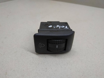 1L0941333 кнопка корректора фар SEAT Toledo 1995