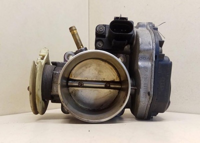078133063AK заслонка дроссельная Audi A6 4A/C4 1997