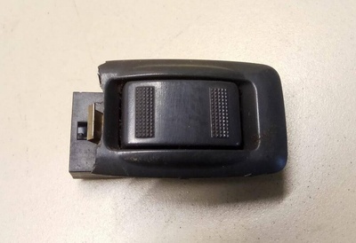 LC626638063 кнопка стеклоподъемника двери задней Mazda MPV LW 2000 ,OMRON,C8H-D98-63