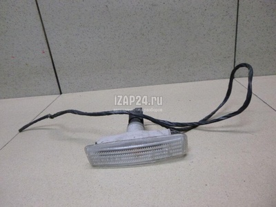 63142496299 Повторитель на крыло белый BMW 5-serie E39 (1995 - 2003)