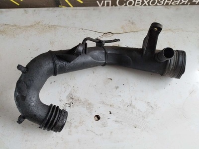 1J0129654Q Патрубок воздушного фильтра Audi A3 8L 2000