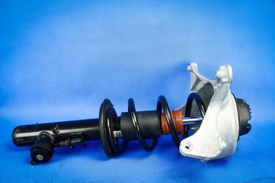 8F0413029B амортизатор передний le audi a4 8k a5 8t