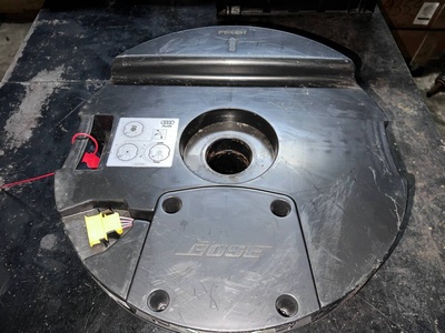 4L0010549 Сабвуфер Audi A6 4F/C6 2008