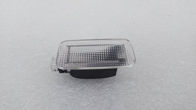 8125030210 Плафон подсветки багажника Toyota Camry 70 2021 , 81250-30210