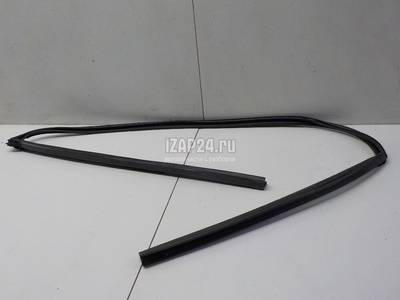 BBM458605 Уплотнитель стекла двери Mazda Mazda 3 (BL) (2009 - 2013)