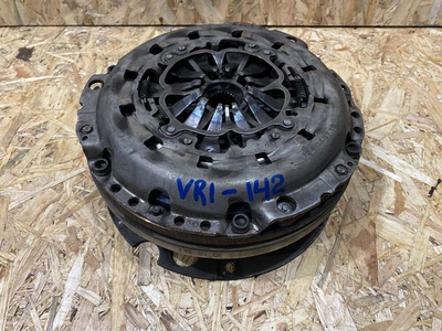 0B2105266E Диск сцепления Audi A4 B8 2009