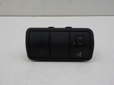 933704L000RY Кнопка Hyundai Solaris 2010-