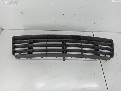 4B0807683F Решетка (заглушка) в бампер Перед. Audi A6 C5 (1997-2005) 1998