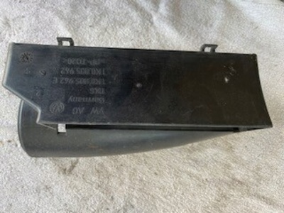 Audi oe 1k0805962e9b9 направляющяя впуск воздушный