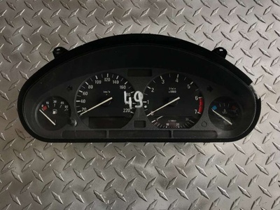 8357756 Щиток приборов (приборная панель) BMW 3 E36 1997