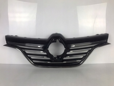 622568380R renault megane iv решетка радиатора бампера решетка передняя 16 -