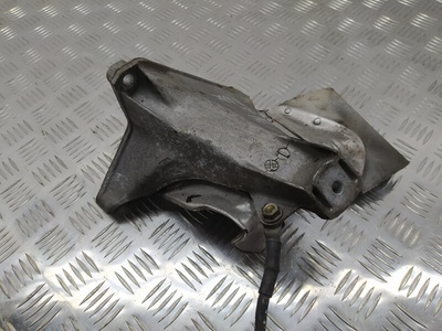 8D0199388G Кронштейн двигателя Audi A4(B5) 1999