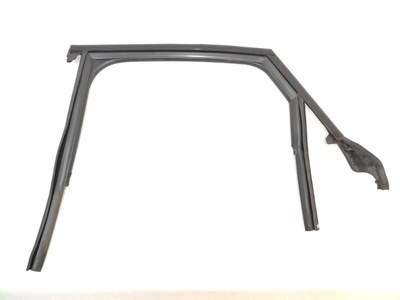 4G5839431 Уплотнитель стекла двери Audi A6 C7 2018