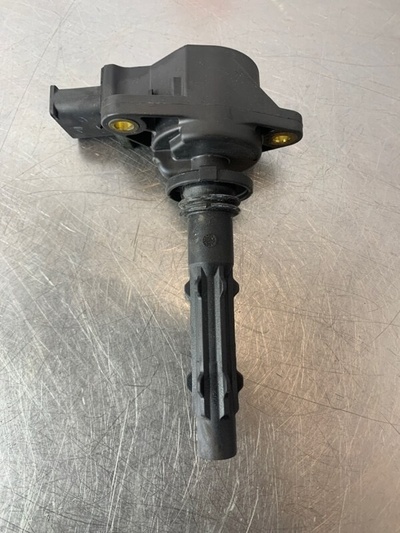 A0001502780 Катушка зажигания Mercedes S-class W221 2007 , 19005267