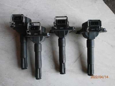 058905105 Катушка зажигания Audi A4 B5 (S4,RS4) 1998 , 0040100013