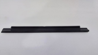 6817442050 Уплотнитель стекла двери Toyota RAV4 AXAH54 2021