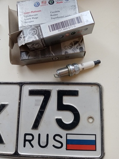 101905611G Свеча зажигания Audi A6 4F2, 4F5, 4G2, 4G5, 4GC, 4GD