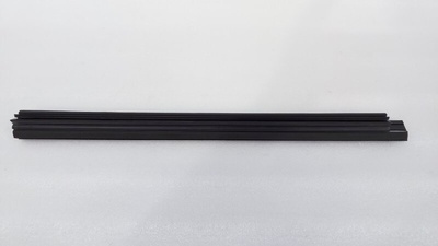 6817333101 Уплотнитель стекла двери Toyota Camry 70 2019 , 68173-33100