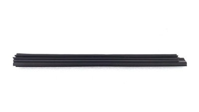 6817333101 Уплотнитель стекла двери Toyota Camry 70 2019 , 68173-33100