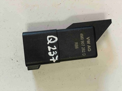 4M0907282D реле (прочие) Audi Q5 2021
