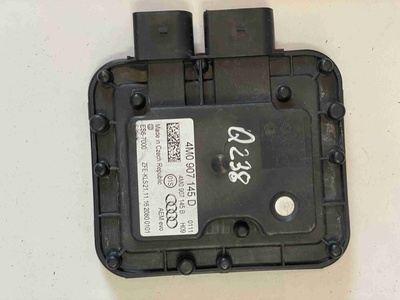 4M0907145D Блок управления пневмоподвеской Audi Q7 2020