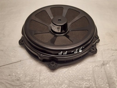 7PP035454E порше cayenne panamera 7p5 динамик в дверь bose