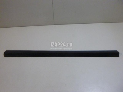 5736A140 Уплотнитель стекла двери Mitsubishi ASX 2010