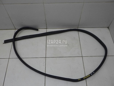 8283000Q0B Уплотнитель двери Nissan Terrano III (D10) 2014