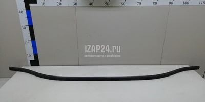3V0823723 Уплотнитель капота VAG Superb 2015
