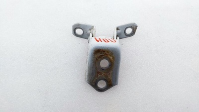 F15159210B Петля двери Mazda 5 CR 2010
