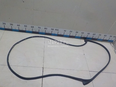 82130N7000 Уплотнитель двери Hyundai-Kia Tucson 2021