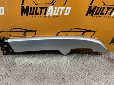 hy32640e72 Накладка торпедо Перед. Land Rover Discovery 5 2020