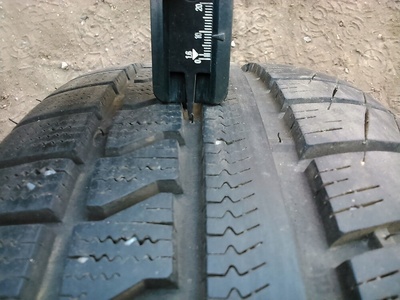 AP21565015HQT3A00 4x шины 15 215 65 vredestein 4szt как новые