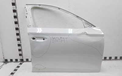 5E3831052 Дверь передняя правая Skoda Octavia A8
