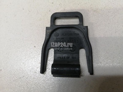 7L0121079A Кронштейн радиатора VAG Q7 [4L] (2005 - 2015)