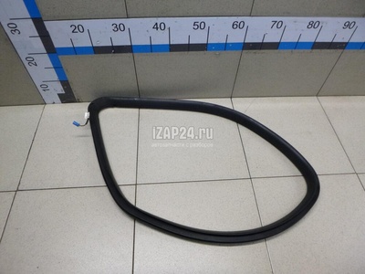 1666809000 Уплотнитель заднего стекла Mercedes Benz GL-Class X166 (GL/GLS) (2012 - 2019)