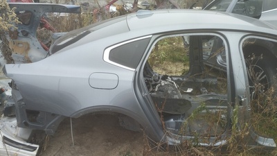 Volvo s90 2019 tyl с крышей цвет