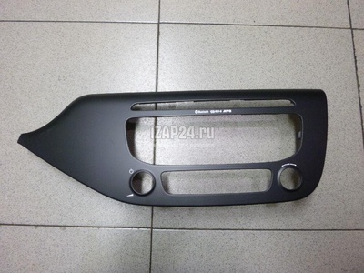 84740A2040WK Рамка магнитолы Hyundai-Kia Ceed (2012 - 2018)