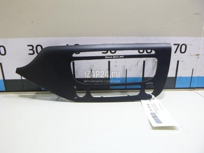 84740A2040WK Рамка магнитолы Hyundai-Kia Ceed (2012 - 2018)