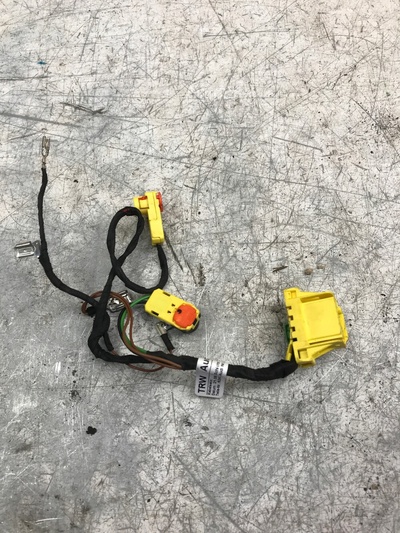 8U0971589H свет подушки airbag audi a4 b8 a5 q5